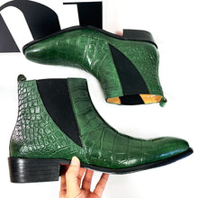 Load image into Gallery viewer, LUXURY MEN'S BOOTS GREEN BLACK CROCODILE PRINT BOOTS