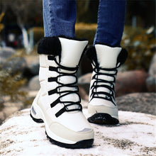 Load image into Gallery viewer, High Quality Waterproof Winter Women Boots Warm Plush Women&#39;s Snow Boots Outdoor Non-slip Sneakers Fur Platform Ankle Boots
